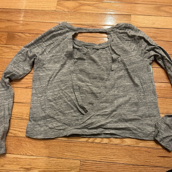 Girls Justice Active Long Sleeve Shirt with Open Back Size 14 - Picture 2 of 2